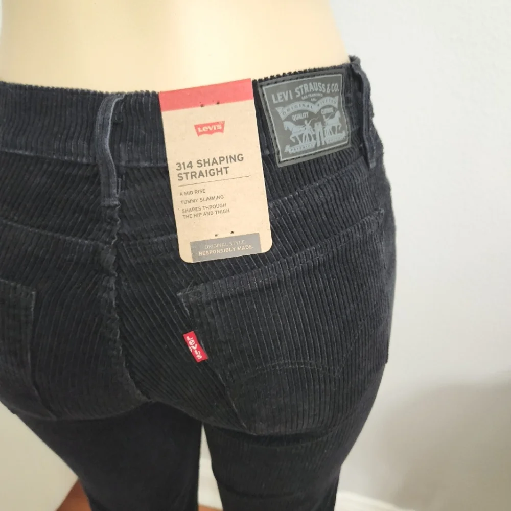 New with tags Levi's size 4 or 27 - Picture 4 of 7